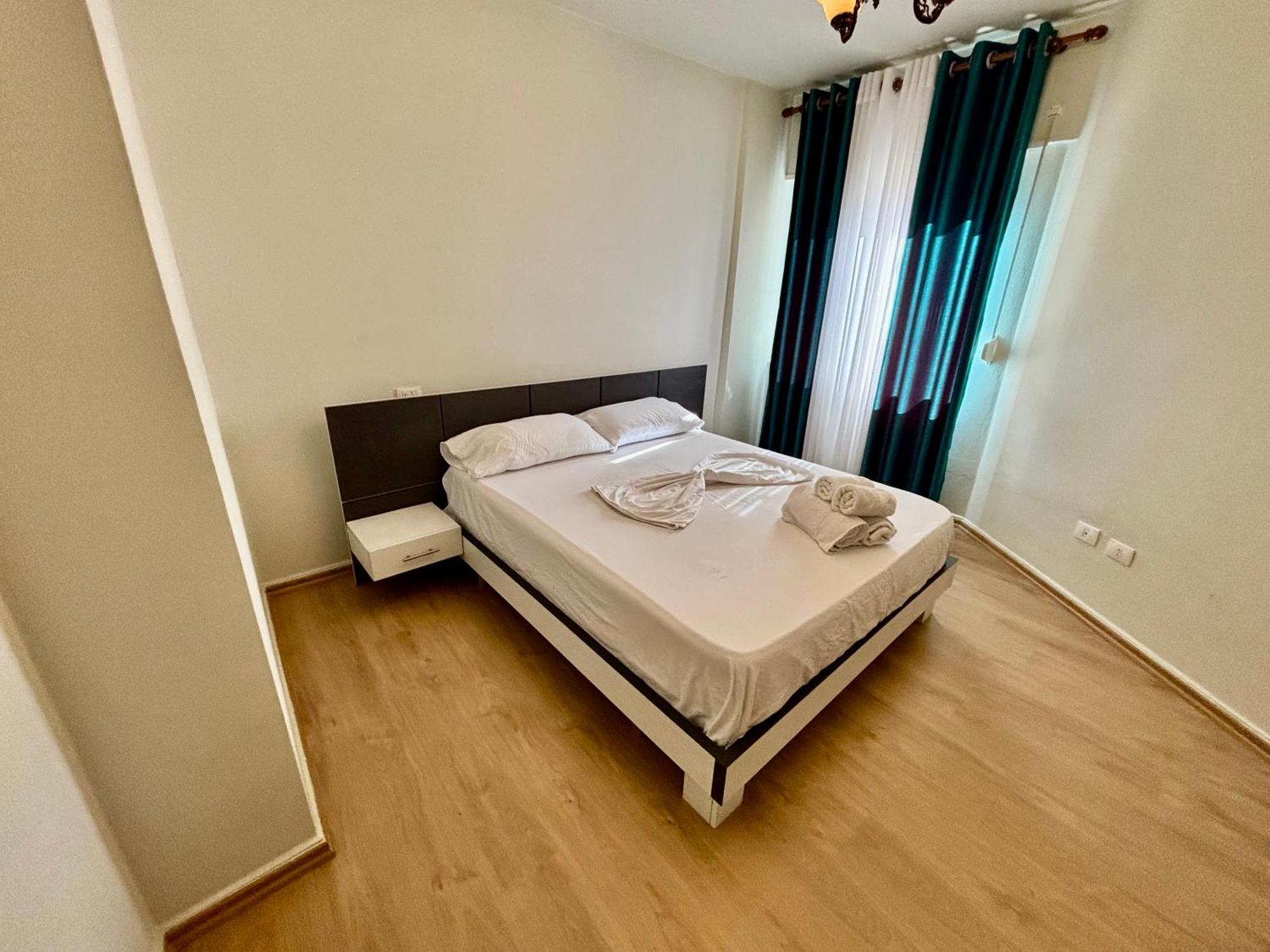 Edi'S Apartament Tiranë Ngoại thất bức ảnh
