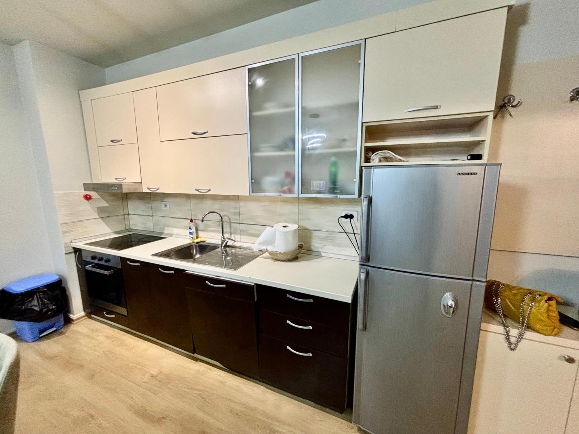 Edi'S Apartament Tiranë Ngoại thất bức ảnh